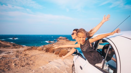 mom and child on vacation